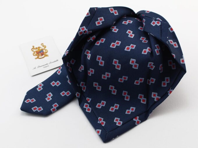 Seven fold tie