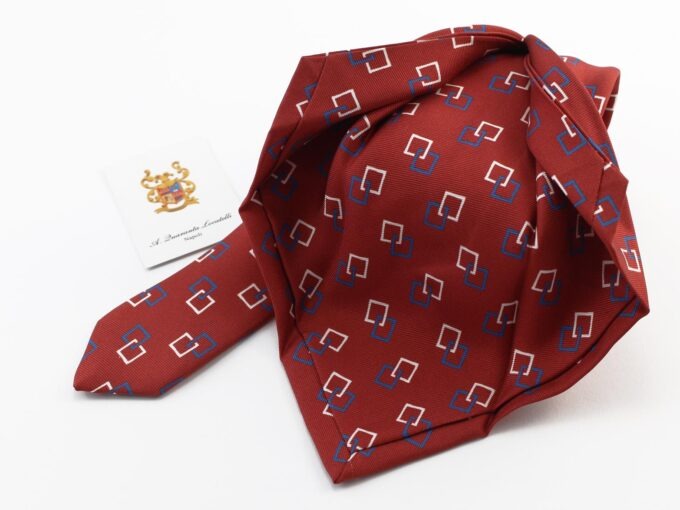 Seven fold tie