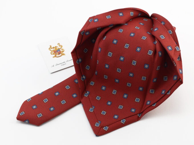 Seven fold tie