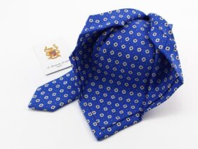 Seven fold tie