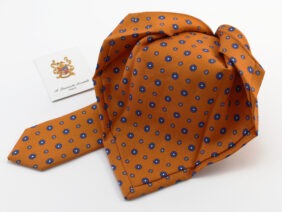 Seven fold tie